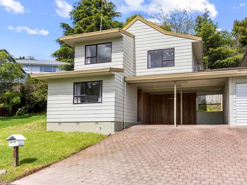 2/15 Squirrel Lane, Browns Bay
