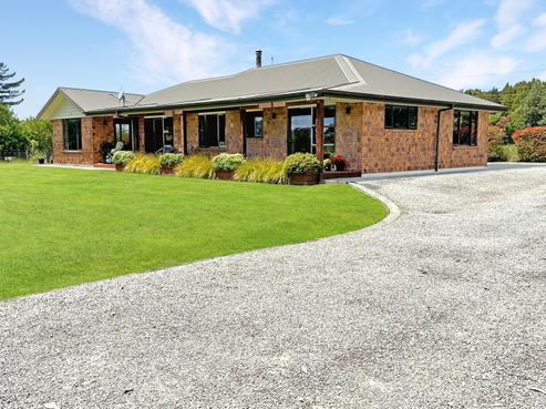 114 Golf Links Road, Hokitika