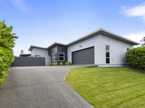 81 Pacific Drive, Fitzherbert