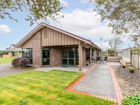 6 Earls Court, Hillcrest