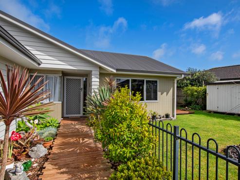 4 Sea Dune Place, Ruakaka