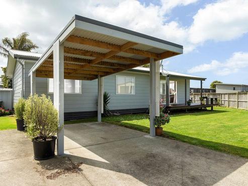5A Adela Stewart Drive West, Athenree
