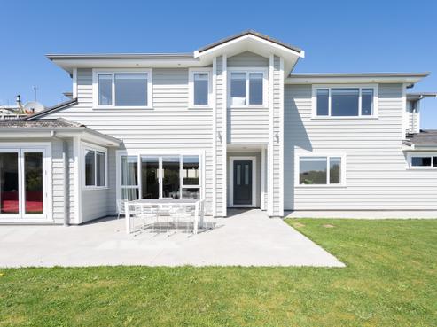 64 Woodridge Drive, Woodridge