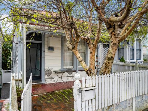 10 Salisbury Terrace, Mount Cook