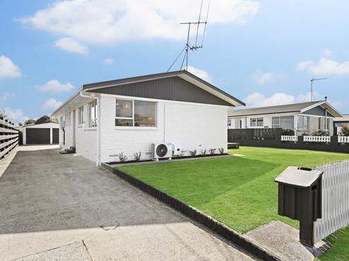5 Leslie Place, Deanwell