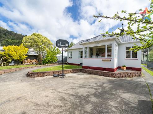 93 Seddon Street, Naenae