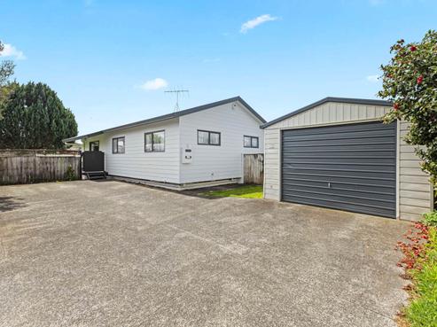32E Station Road, Takanini