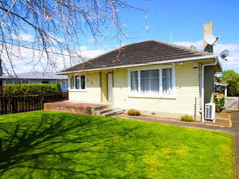 48 Strid Road, Te Atatu South