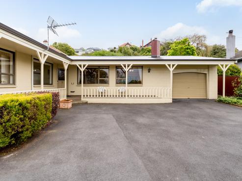 21 Pacific Street, Roslyn