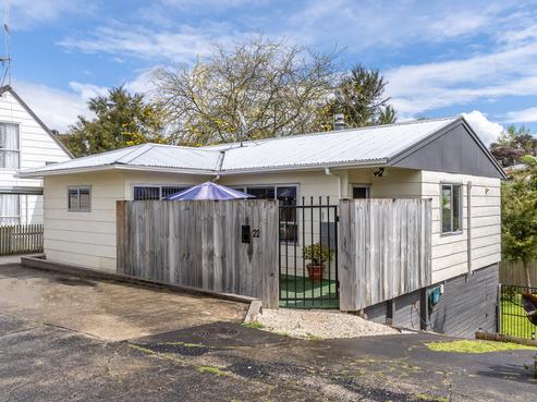 22 Homestead Place, Glenview