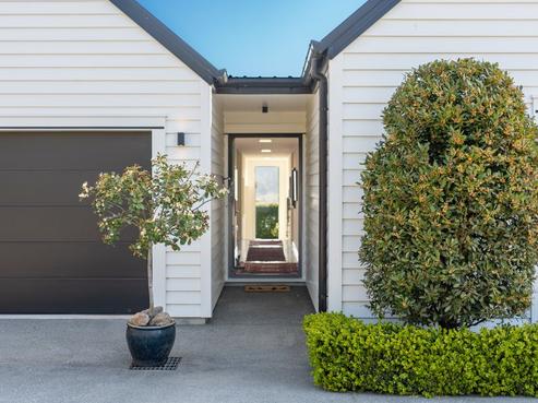 285 Cannon Hill Crescent, Mount Pleasant