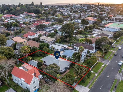 4 Fernleigh Avenue, Royal Oak