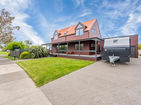 22 Whiting Crescent, Greenmeadows