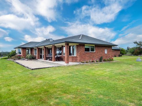 587 Pleasant Point Highway, Levels