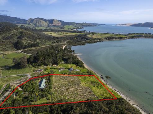 71 Waione Road, Opononi