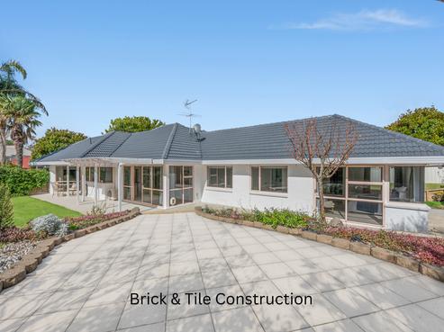 1 Frank Nobilo Drive, Golflands