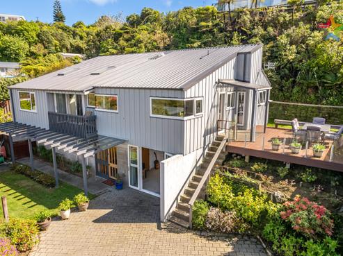 2 Taka Grove, Normandale