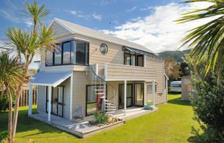 23 Judges Parade, Mahia