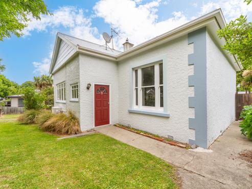 7 Memorial Avenue, Parkside
