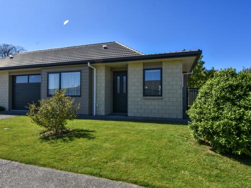 15 Ashmore Park Road, Carterton