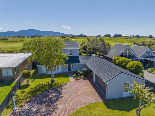 35 Callender Terrace, Paraparaumu Beach