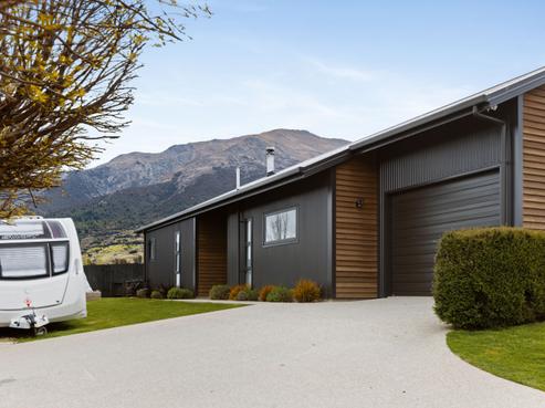 12 Swan Street, Lake Hawea