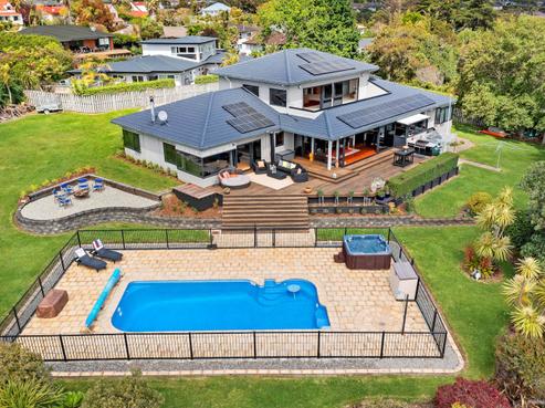 4 Miran Lane, Red Beach