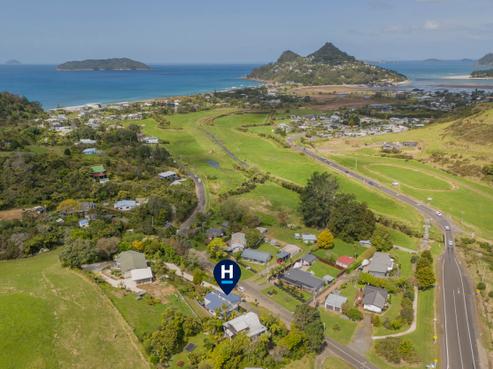 8 Ocean Beach Road, Tairua
