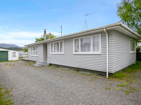 1/35 Te Rangitautahanga Road, Turangi