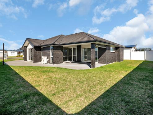 16 Maturiki Drive, One Tree Point