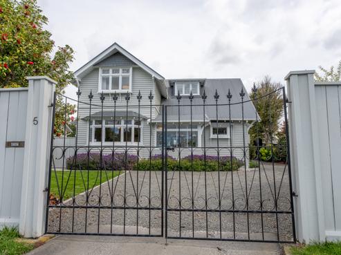 5 Roosevelt Avenue, Saint Albans