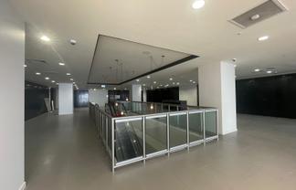 Large Queen Street Retail Opportunity