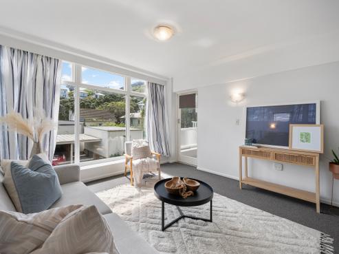 10/4 Claremont Grove, Mount Victoria