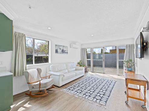 1/110 Caledonian Road, Saint Albans