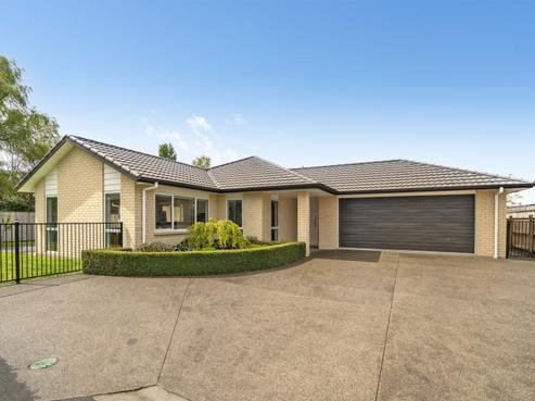 60 Feist Street, Carterton