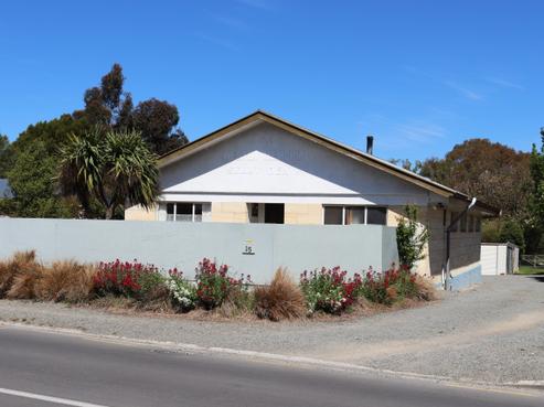 35 Main Street, Weston