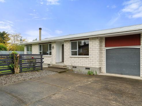 6B Tait Place, Carterton