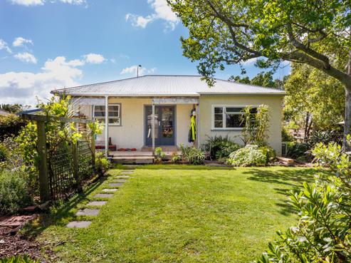 206 Vogel Street, Roslyn