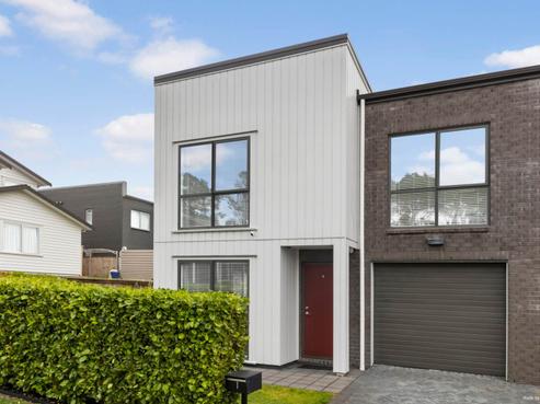 1 Orowaru Avenue, Massey