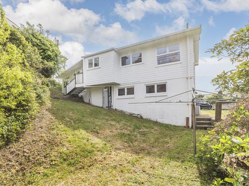 9 Blandford Way, Newlands