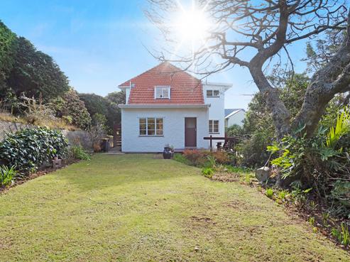 2 Homewood Crescent, Karori