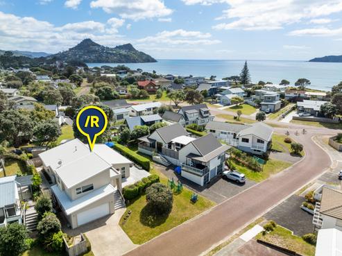 6 Braddock Grove, Pauanui