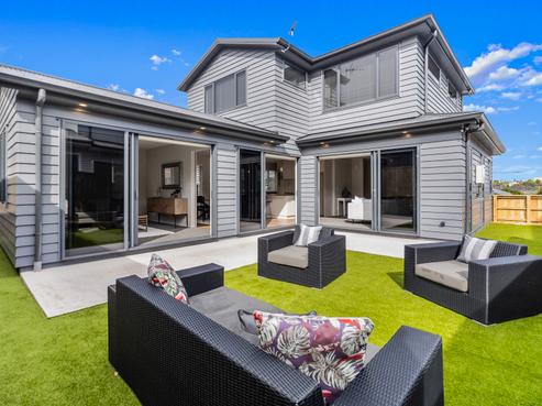 6 Roberts Avenue, Belmont