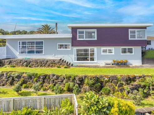8 Kapiti Terrace, Castlecliff