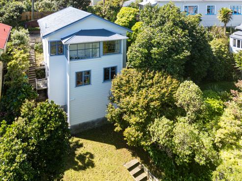 36 Volga Street, Island Bay
