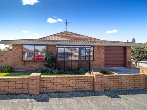 1/61 Cameron Street, Ashburton