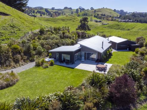 550 Whangamata Road, Kinloch