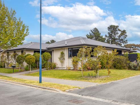 9 Blackadder Road, Pegasus