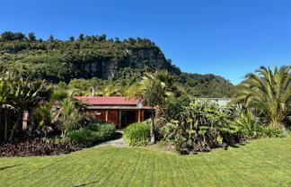 1/19 Glasseye Drive, Little Wanganui