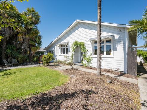 3 Bryant Road, Brightwater
